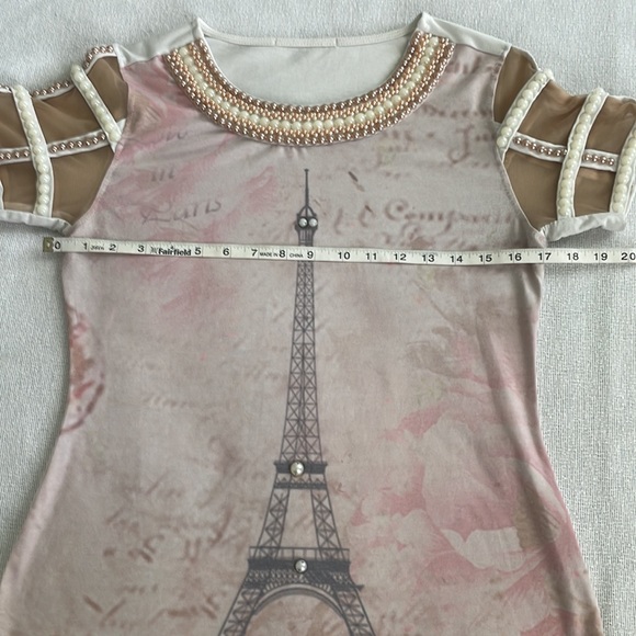 INCREDIBLE T-SHIRT BY VANESSA LIMA.. EIFFEL TOWER AMID MUTED PINK AND BEIGE - Picture 10 of 13
